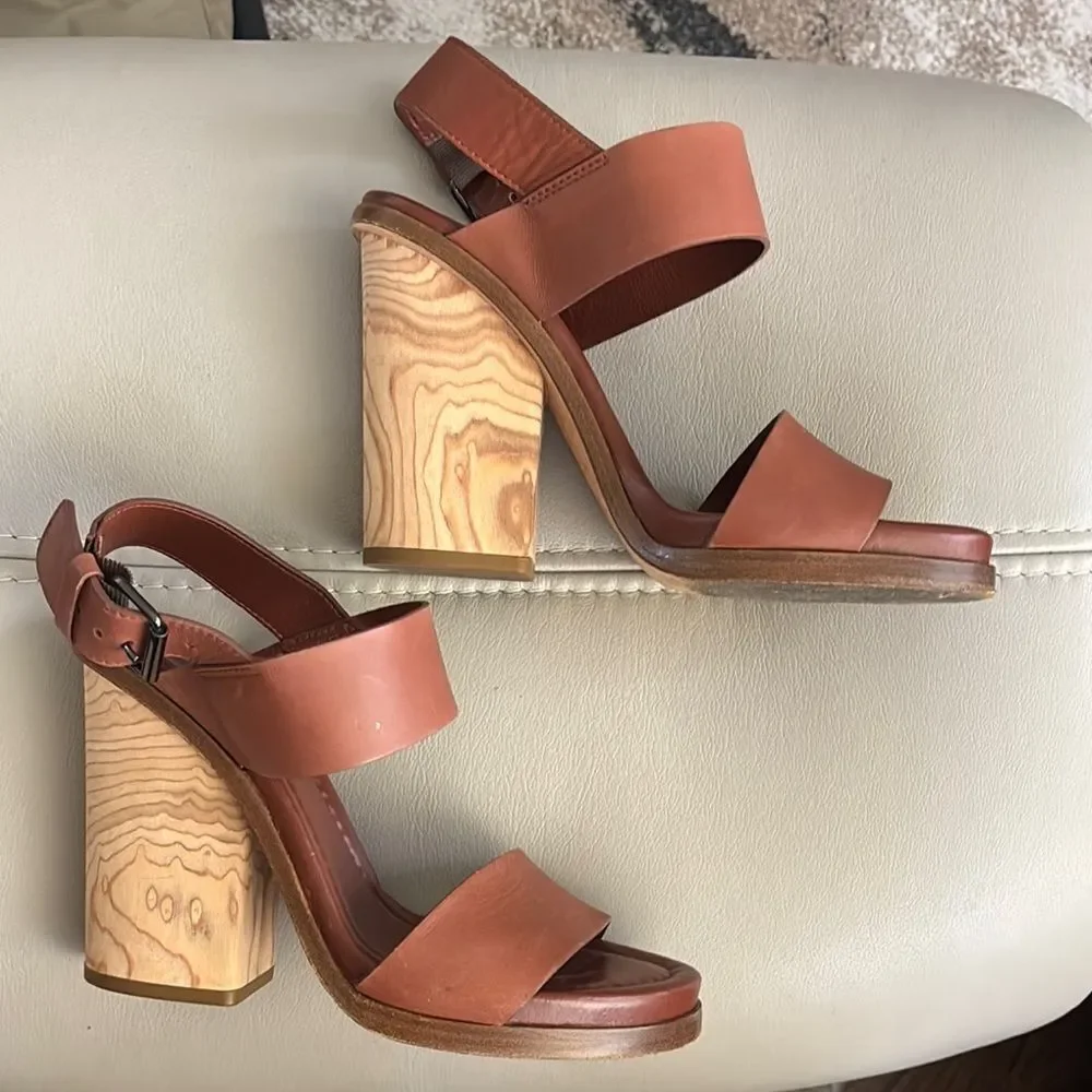 Vince Brown Haley Sandals with Chunky Wooden Heel sz 6